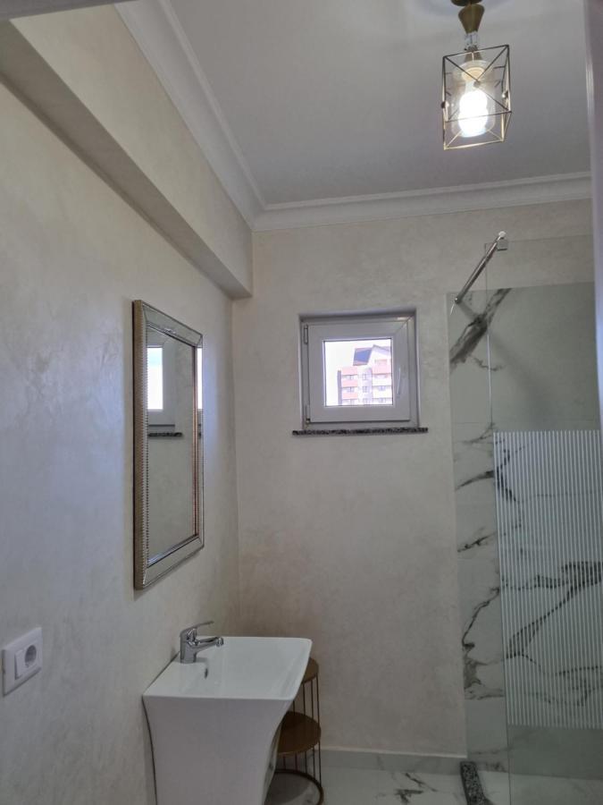 Tesa Boutique Hotel Tirgu Neamt Εξωτερικό φωτογραφία