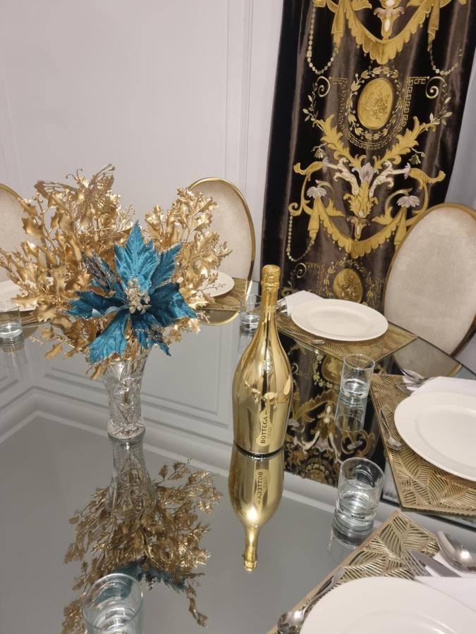 Tesa Boutique Hotel Tirgu Neamt Εξωτερικό φωτογραφία